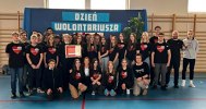 Wolontariusze z opiekunami wolontariatu z Miejskiego Zespołu Szkół w Radziejowie (fot. Miejski Zespół Szkół w Radziejowie)
